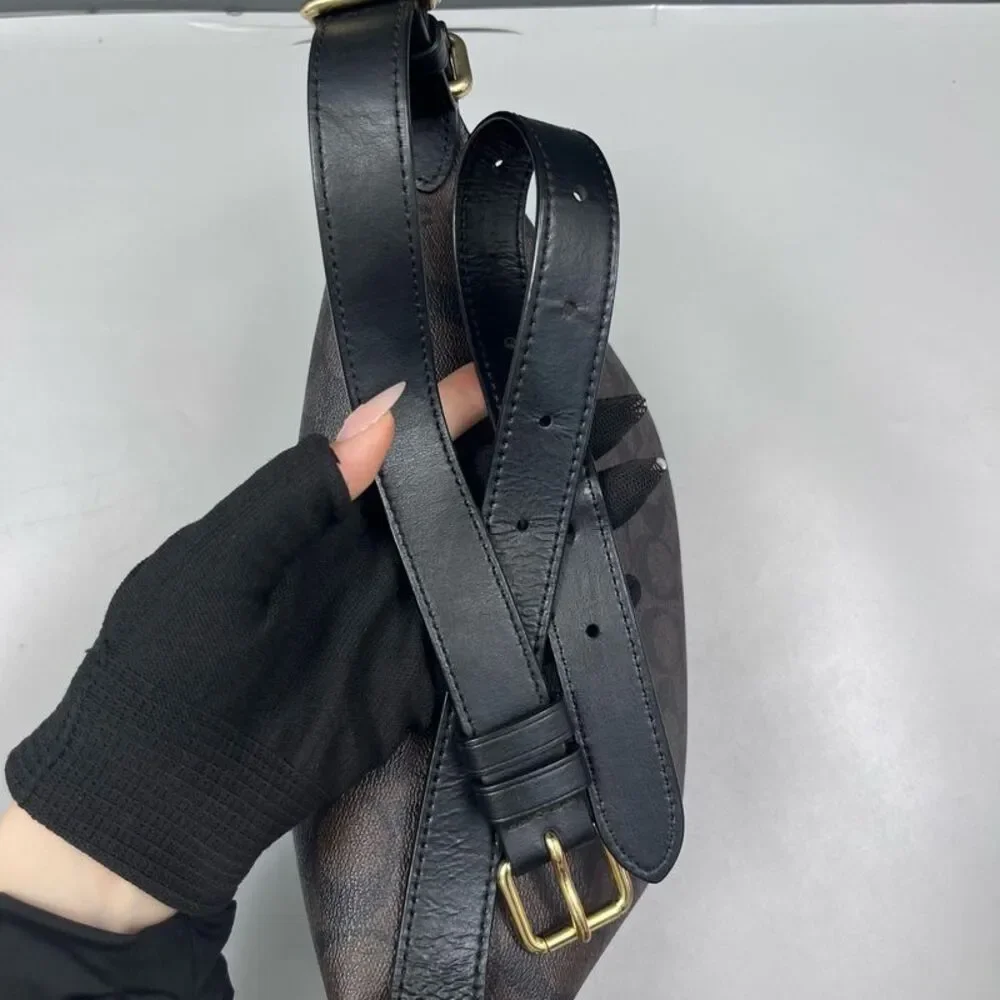 Coach Women Pre-Loved Bag Very Good Condition